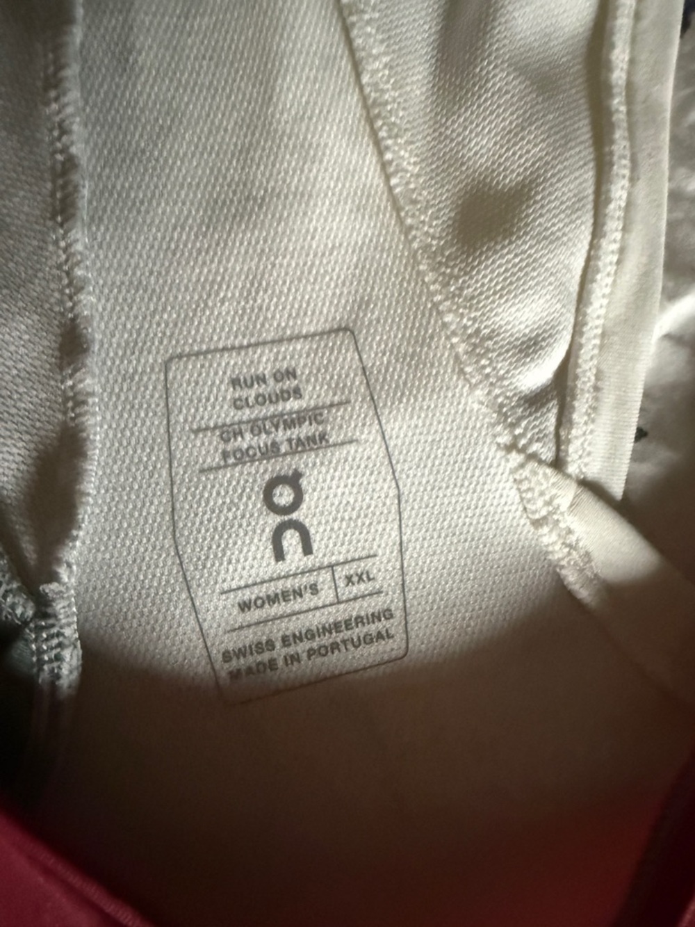 On Running Women's Gradient Tank Top — Purple to Red to Yellow - Picture 2 of 4